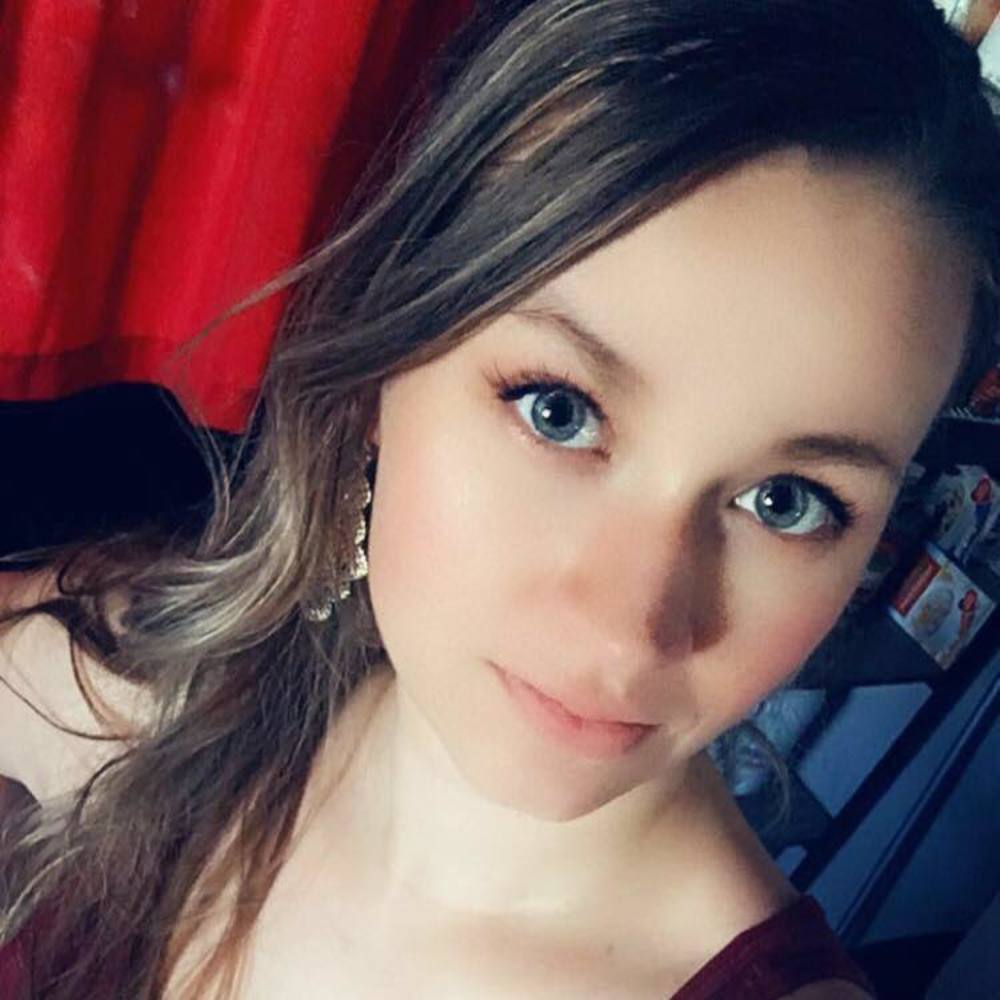 Meet your Posher, Katlyn